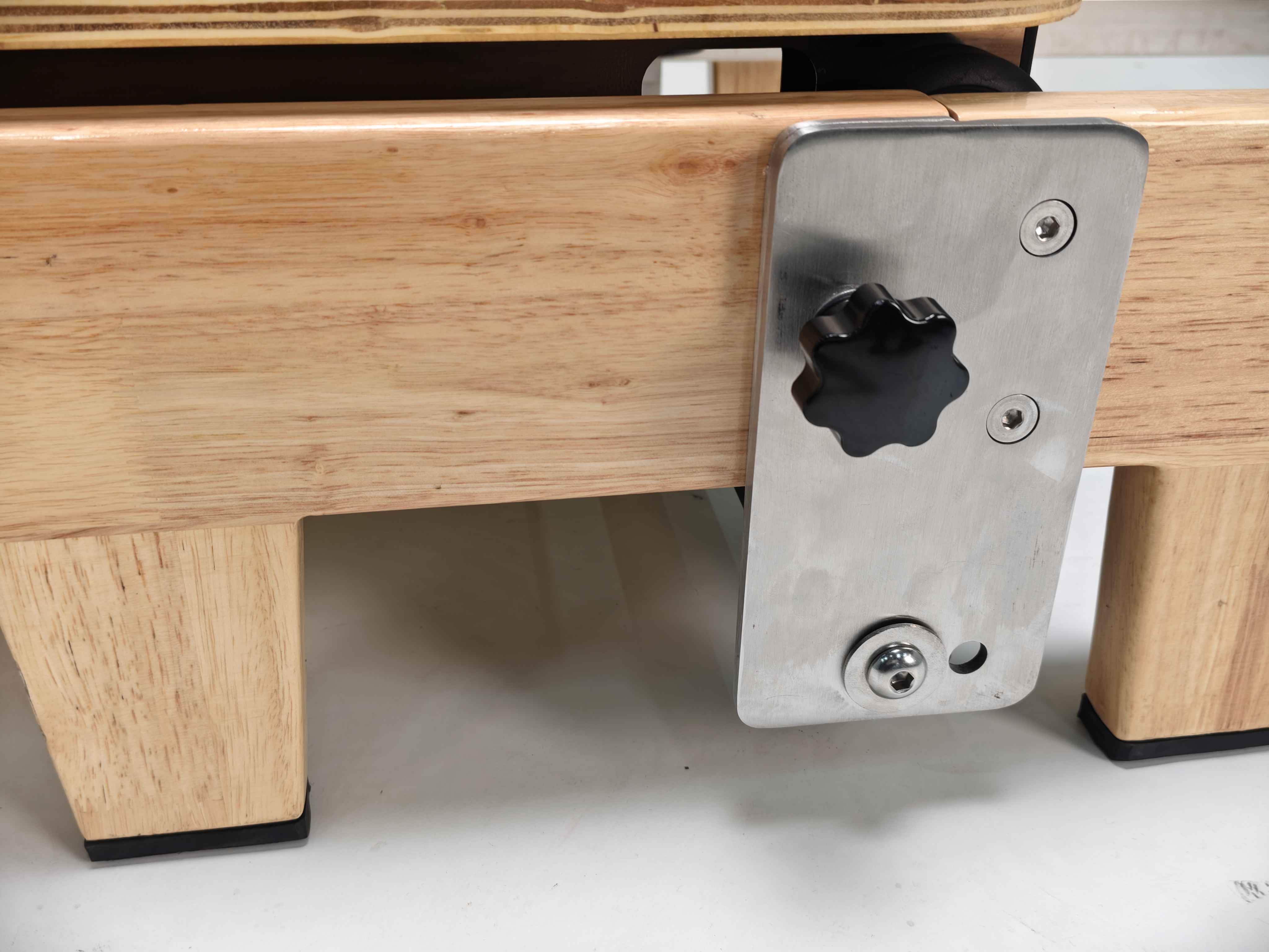 Commercial Foldable Oak & Alum - Pilates & Yoga Unleashed International Academy Yonkers 评论和价格