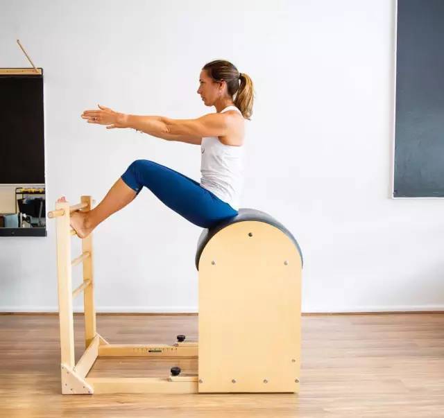 Brown Oak Fitness Equipment Ad - Pilates Yoga Or 评论和价格